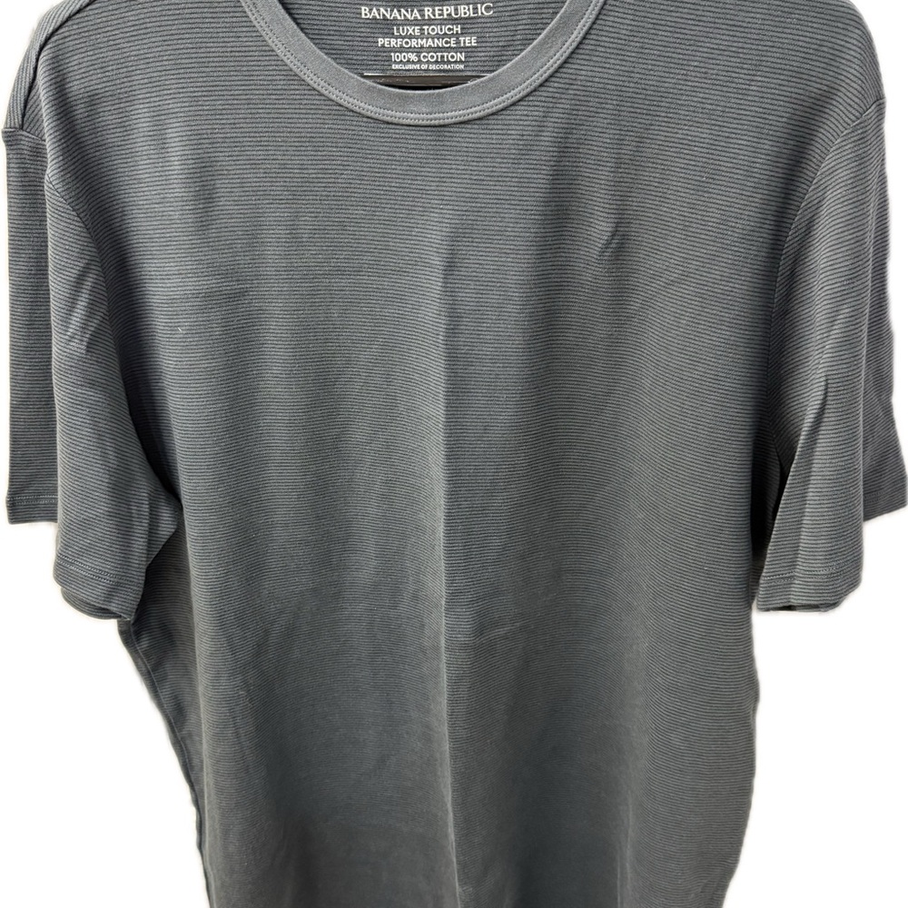 Banana Republic Charcoal Short Sleeve Tee